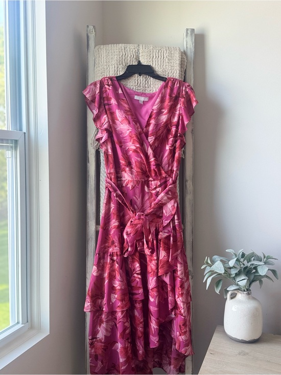 Chelsea28 Dresses & Skirts - Chelsea28 Flutter Sleeve Faux Wrap Midi Dress in Pink Allison Bloom Size M